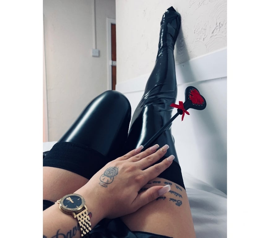 Escorts Lancashire Preston - Photos for Miss Maria! Back in town! Toys & latex