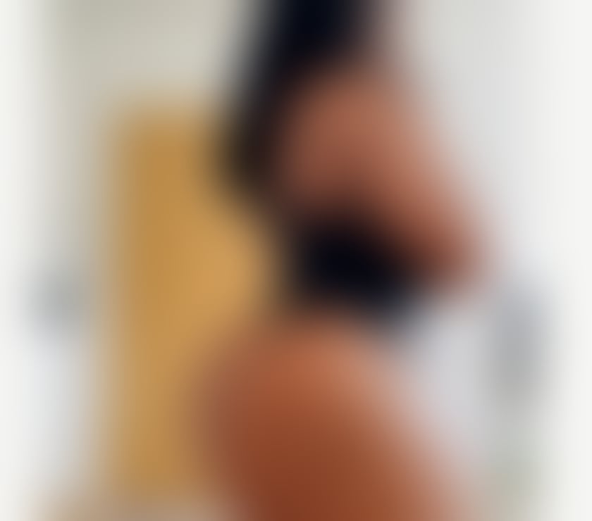 Escorts East London Shacklewell - East London - Photos for Ebony Curvy Beauty With a Big Booty & Sweet Smile