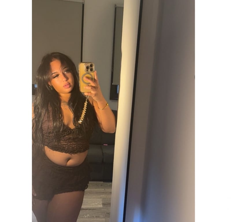 Escorts East London Canary Wharf - East London - Photos for 🇵🇰🇲🇦Salwaa mixed Moroccan Latina pakistani