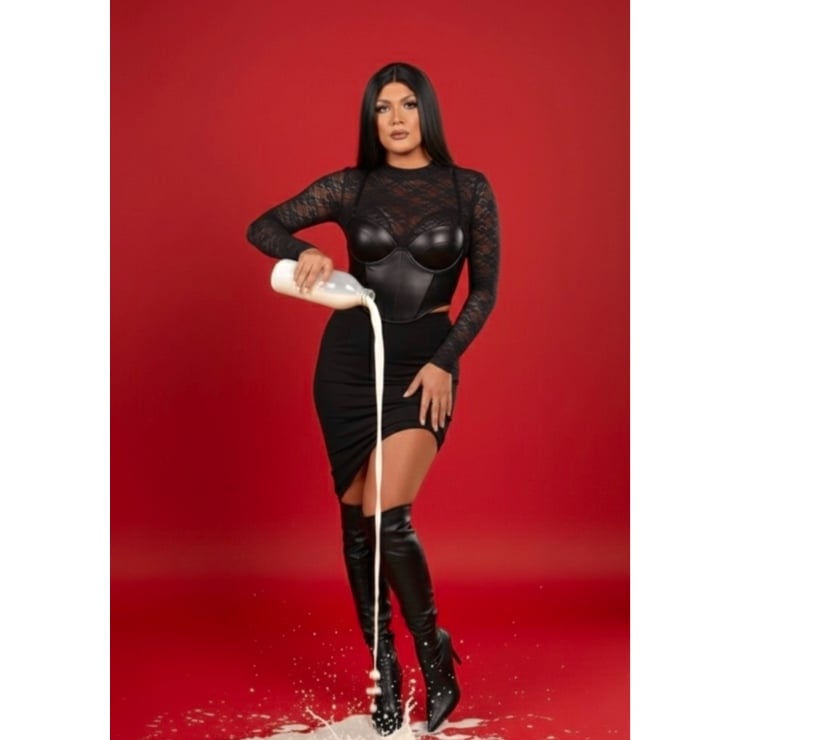 Beautiful FemTop Big Tool