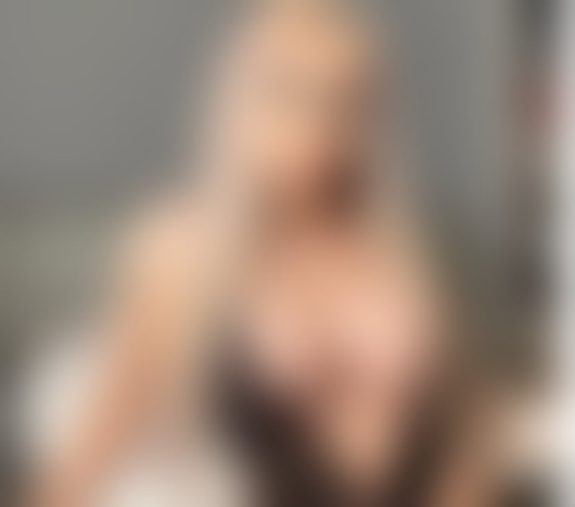 Escorts Greater Manchester Manchester - Photos for Laura sexy brazilian🇧🇷🥂🍾