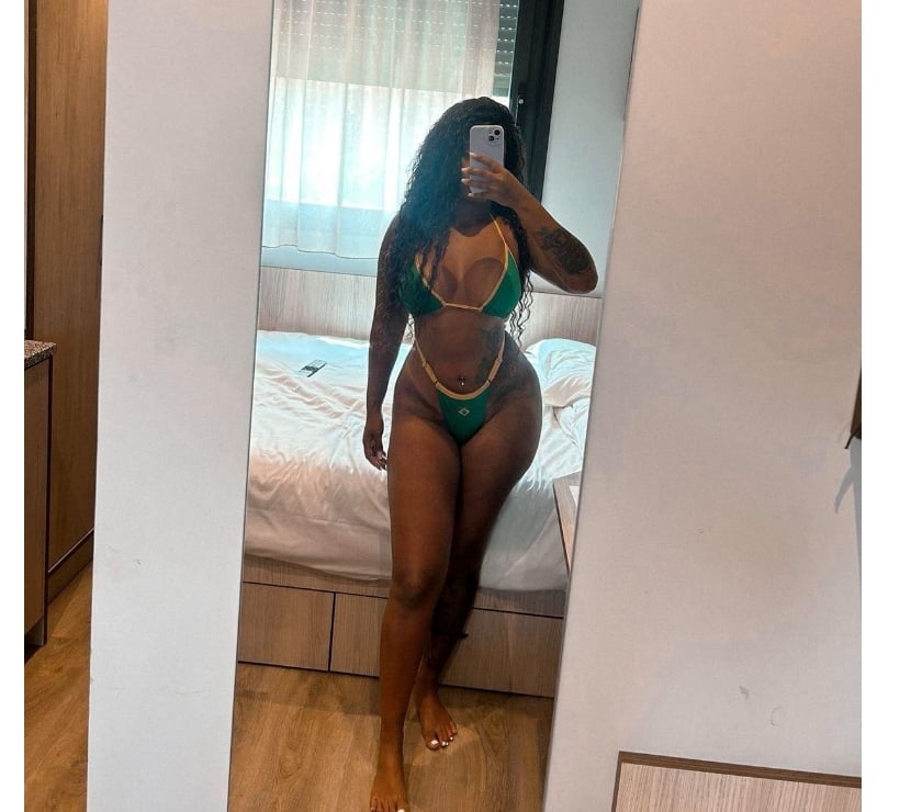 Escorts and Massages Austin Fields Industrial Estate King's Lynn and West Norfolk - Photos for BELLA🇧🇷BestOWO🥳꧁Party꧂🥳InAndOutcall