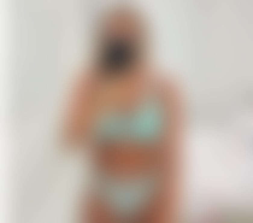 Escorts Buckinghamshire Milton Keynes - Photos for Cleo hot massage