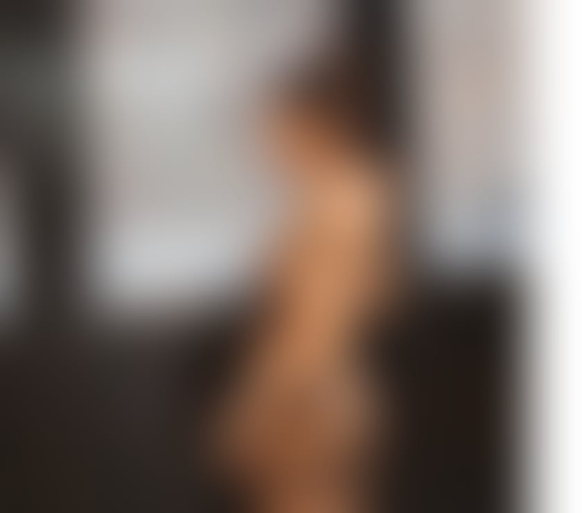 Hi I'm Nirin Thai best service real pic