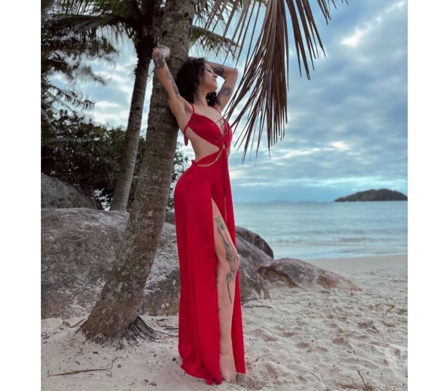 Escorts Kent Dartford - Photos for Maitê Salvatore