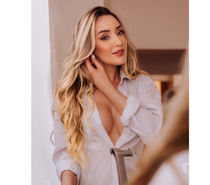 Photos for 🔥 CRISTAL PARTY GIRL - NO RUSH 🔥