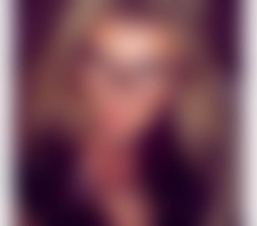 Escorts Essex Basildon - Photos for Dress Me Up Curvy Milf