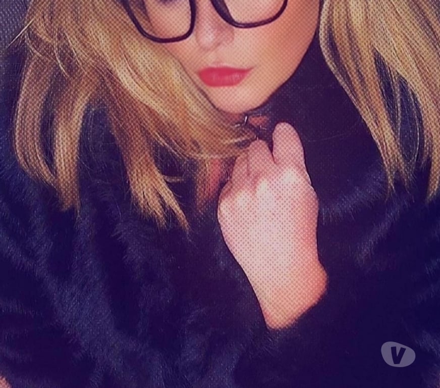 Escorts Essex Basildon - Photos for Dress Me Up Curvy Milf