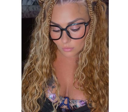 Escorts Wickford Basildon - Photos for Dress Me Up Curvy Milf