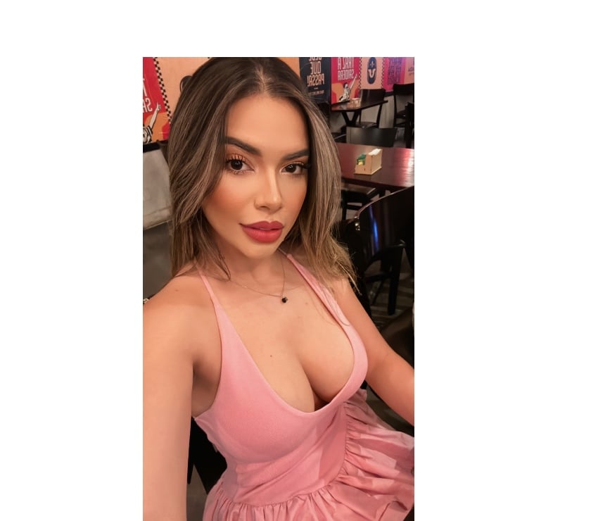 Escorts Devon Plymouth - Photos for Luisa, the perfect girlfriend.