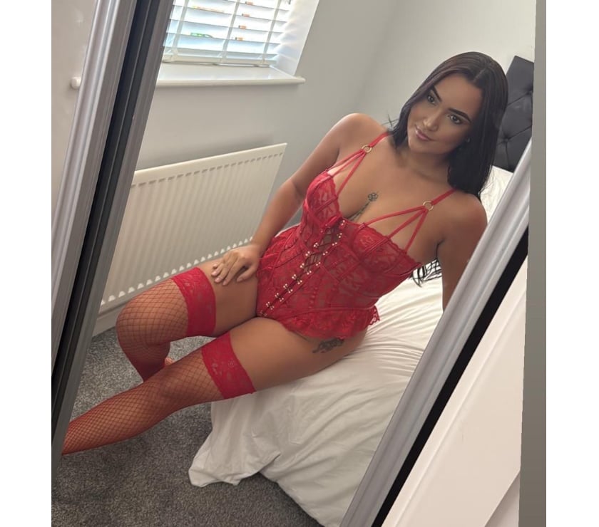 Escorts Nottinghamshire Nottingham - Photos for New Brunette in town 💋Real Pics 🇧🇷