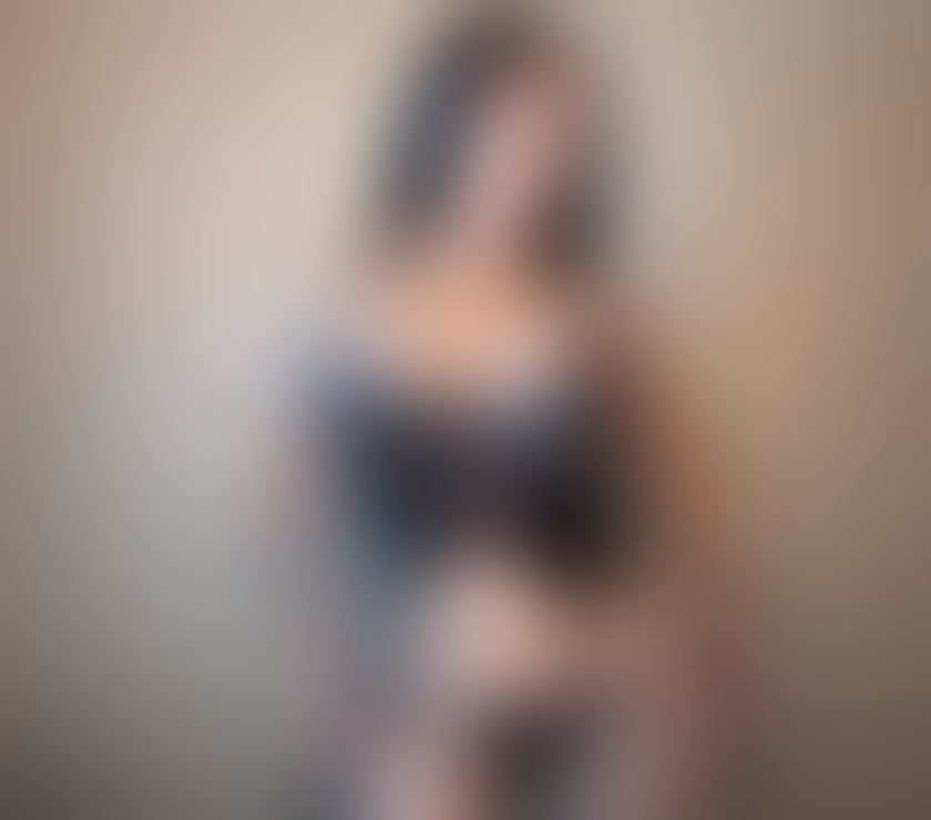 Escorts Canary Wharf Station East London - Photos for LATINA💘 last days in town!🔥