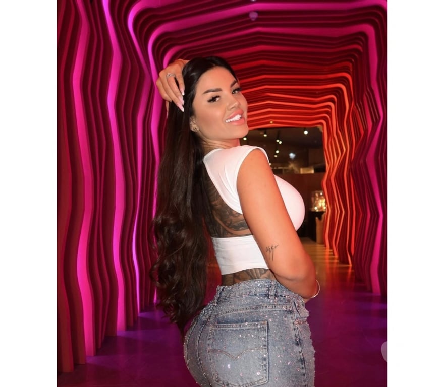 Escorts East London Stratford High Street - DLR Station - East London - images_alt_text Sloppy bj 💦big ass💦