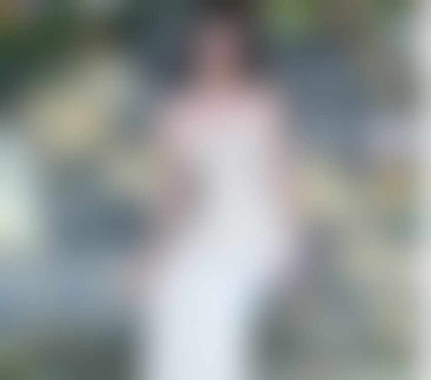 Escorts Suffolk West Suffolk - Photos for Discreet Relaxation