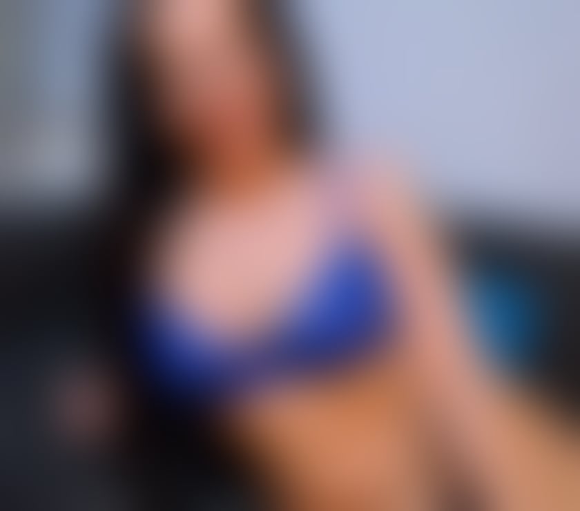 Escorts and Massages Canning Town East London - Photos for Curvy Tamara for you ♥️ no rush ♥️