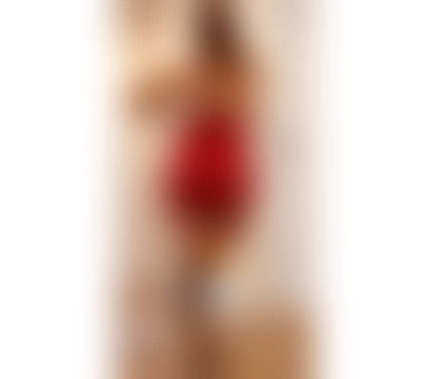 LAUREN PETITE GIRL SOFT LIPS AND PARTYNG GIRL.