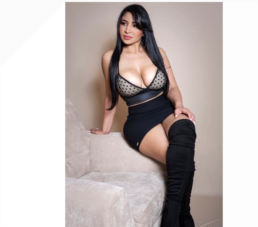 Escorts North West London Harrow - Photos for Amanda ❤️‍🔥Party girl🍾🥂New girl in town