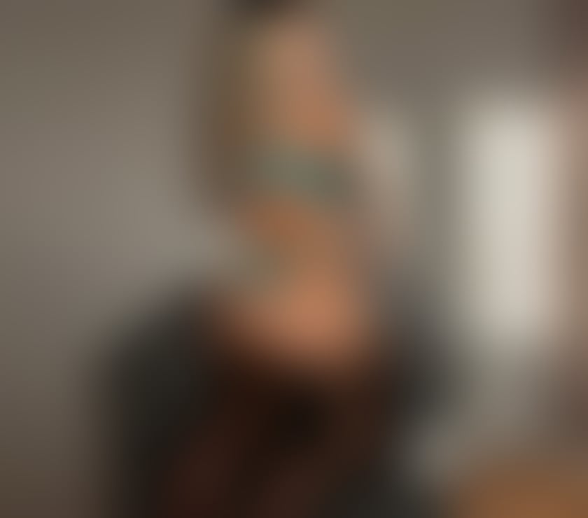 Escorts West London Hillingdon - Photos for Carolina! Your Favorite GFE Latina