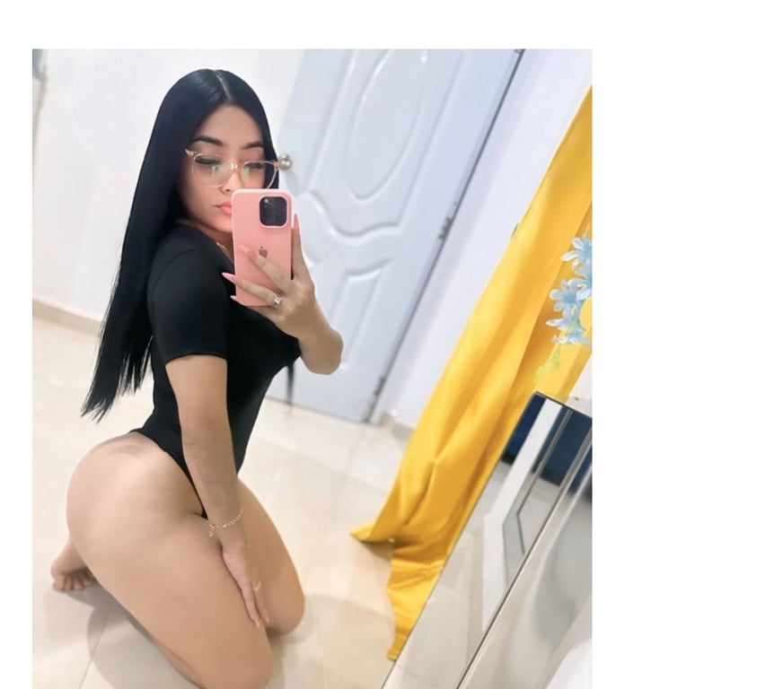 Escorts East London Bow Church - DLR Station - East London - Photos for Hoy🥵party🥳 Girls