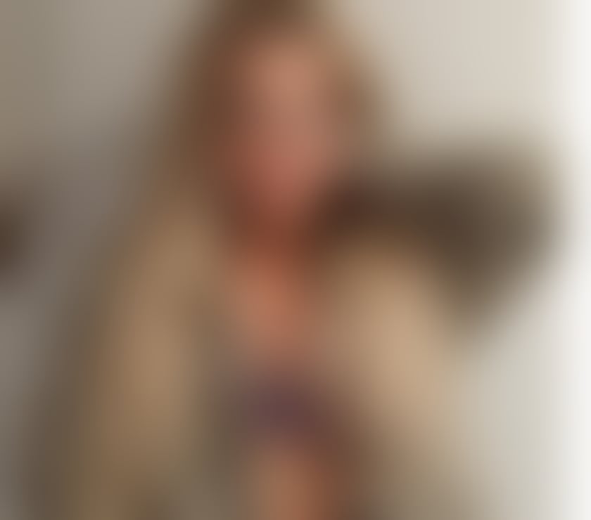 Hello i am new woman in hp11 call me anytime babe xx