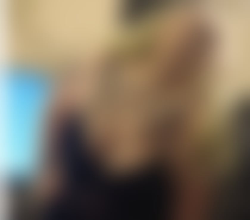 Escorts Somerset Bath and North East Somerset - Photos for 🖤 The Tall, Curvy Temptation You Can’t Walk Away From