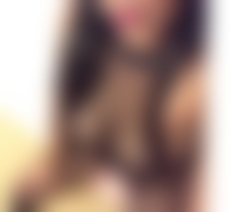 Escorts Hertfordshire Watford - Photos for Luna, a brunette with soft, fragrant skin