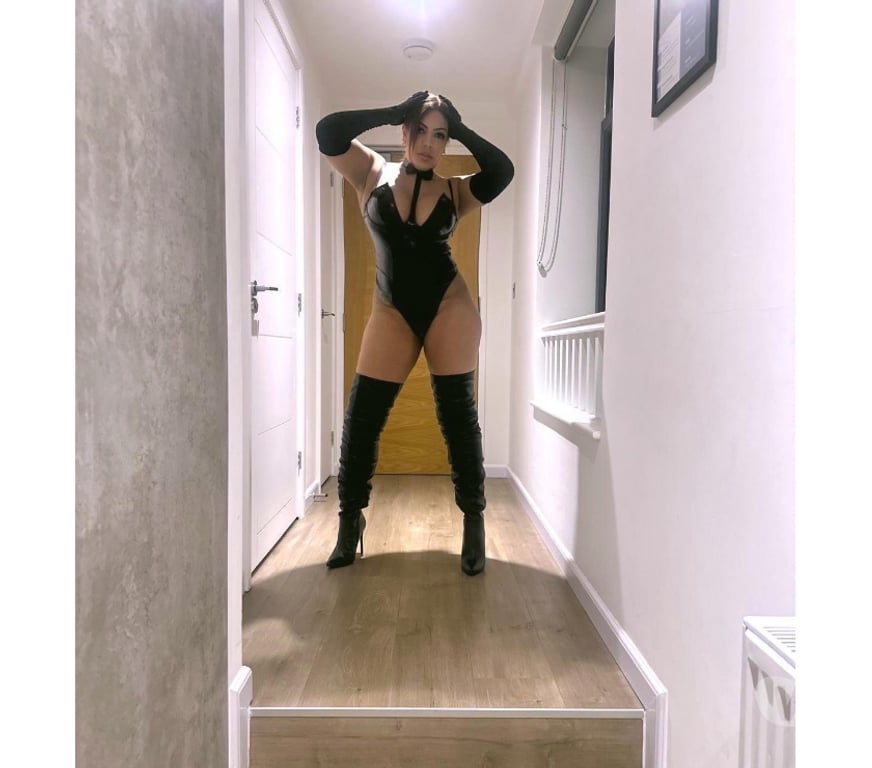 Escorts Hertfordshire Watford - Photos for LUNA SENSUAL LATINA GIRL AVAILABLE🔥🔥