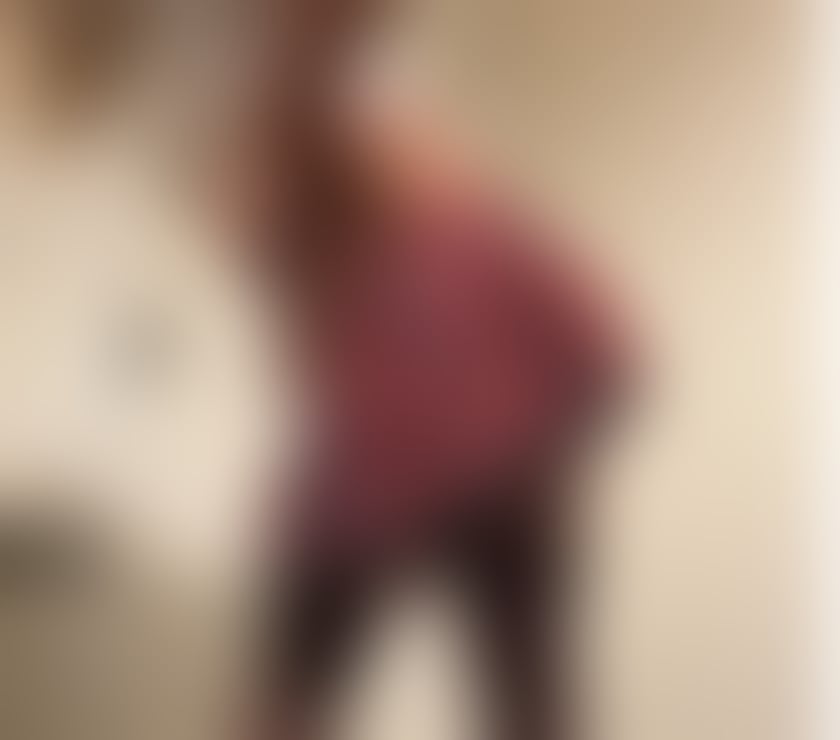 Escorts Surrey Woking - Photos for Anna, Petite Blue Eyed Luxury Companion