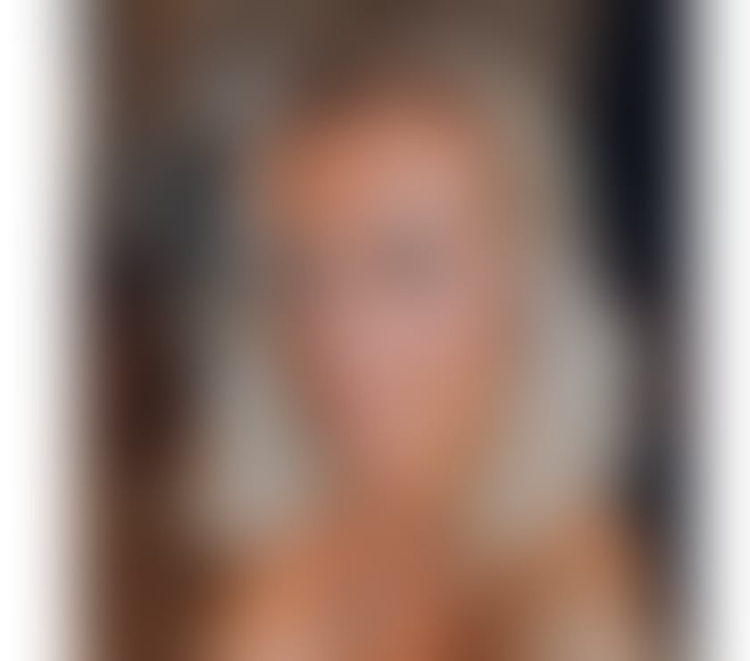 Escorts Surrey Woking - Photos for Anna, Petite Blue Eyed Luxury Companion