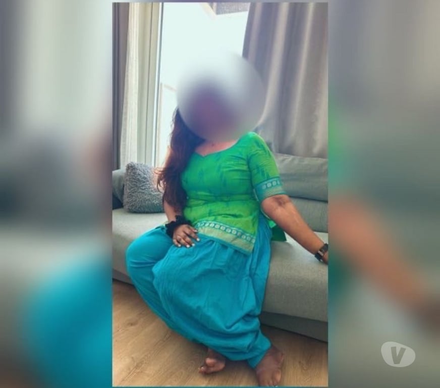 Escorts West London Hillingdon - Photos for Asian Indian new Tamil girl neela in Hayes 🇮🇳