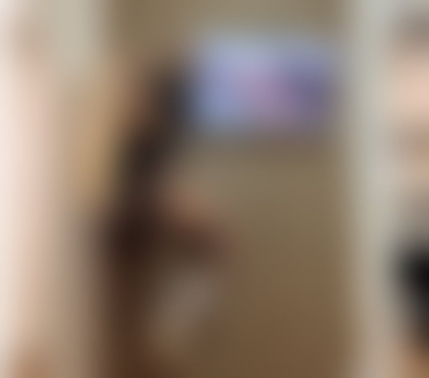 The best now hot party sexy girls outcall 😘