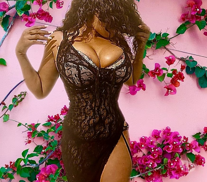 Escorts South West London Chelsea - South West London - Photos for Daniella's Gifted hands