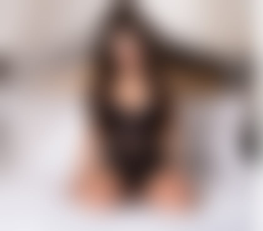 Toys and outfits 👅 Croydon 🎉 party girl