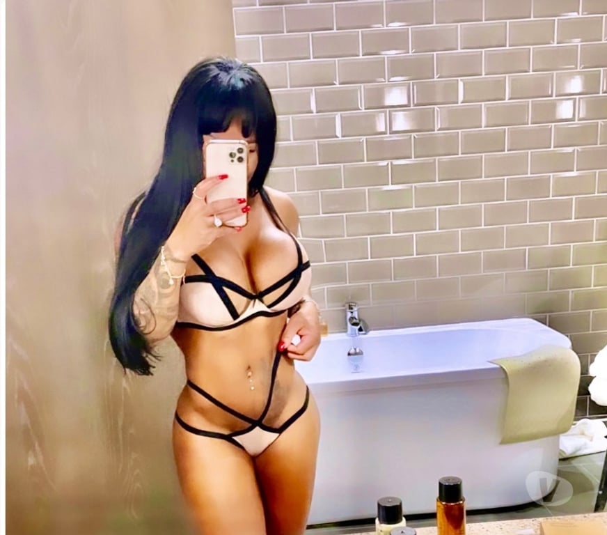 Escorts Gloucestershire Cheltenham - Photos for Naughty-Melanie