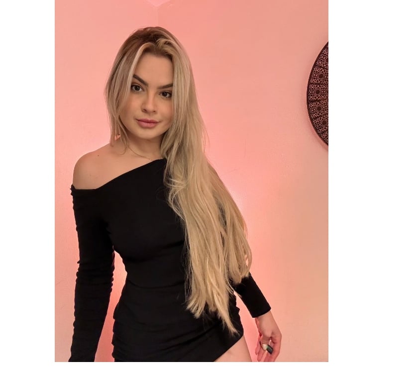 Escorts South East London Bromley - Photos for IZA BRAZILIAN🇧🇷💯KISS🥂GFE💋OWO🔥PARTY