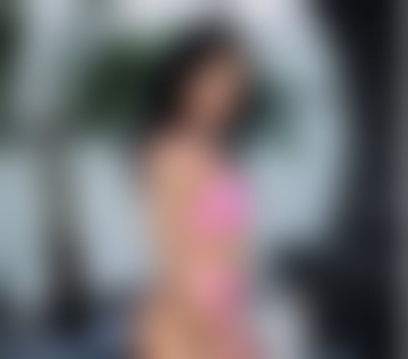 Hi i m aylin i m new i n city