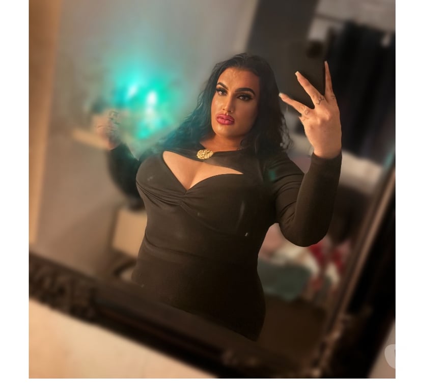 Trans Escorts North London Southgate - North London - Photos for TRANS FREAK FAT ASS SHEMALE IN FINCHLEY 😛🍑