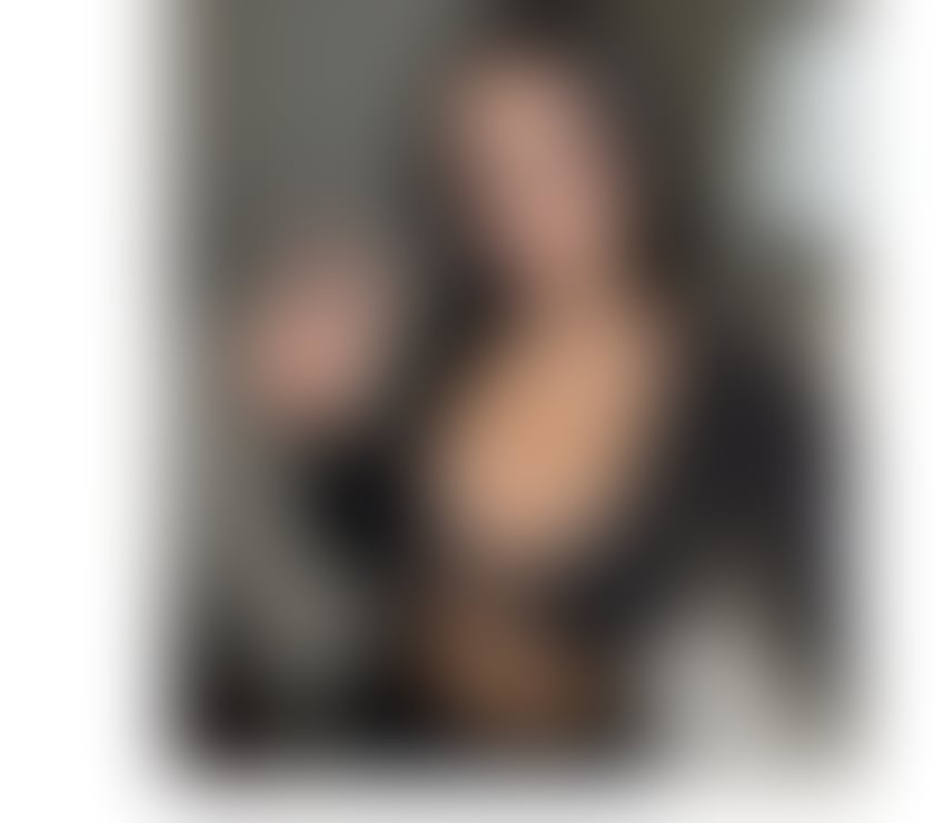 Escorts Peterborough City Centre Peterborough - Photos for DUO💖 Classy & Relaxing Companion