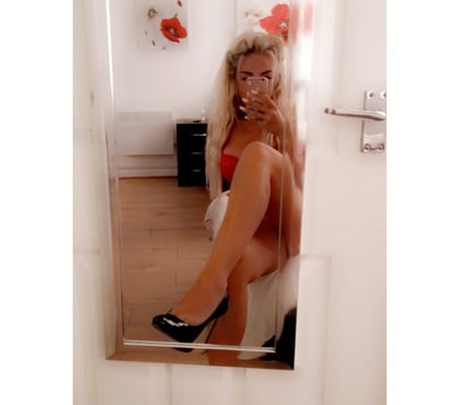 Escorts and Massages Wakefield City Centre Wakefield - Photos for BLONDE BRITISH FULL GFE WITH OWO & CIM IN WF5