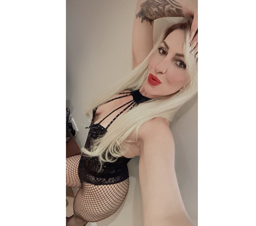 Escorts West London Hillingdon - Photos for 🫦 🇧🇷NEW PARTY GIRL💣