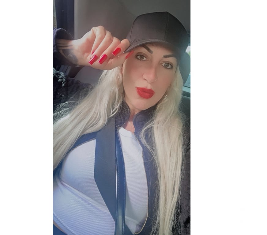 Escorts West London Hillingdon - Photos for 🫦 🇧🇷NEW PARTY GIRL💣