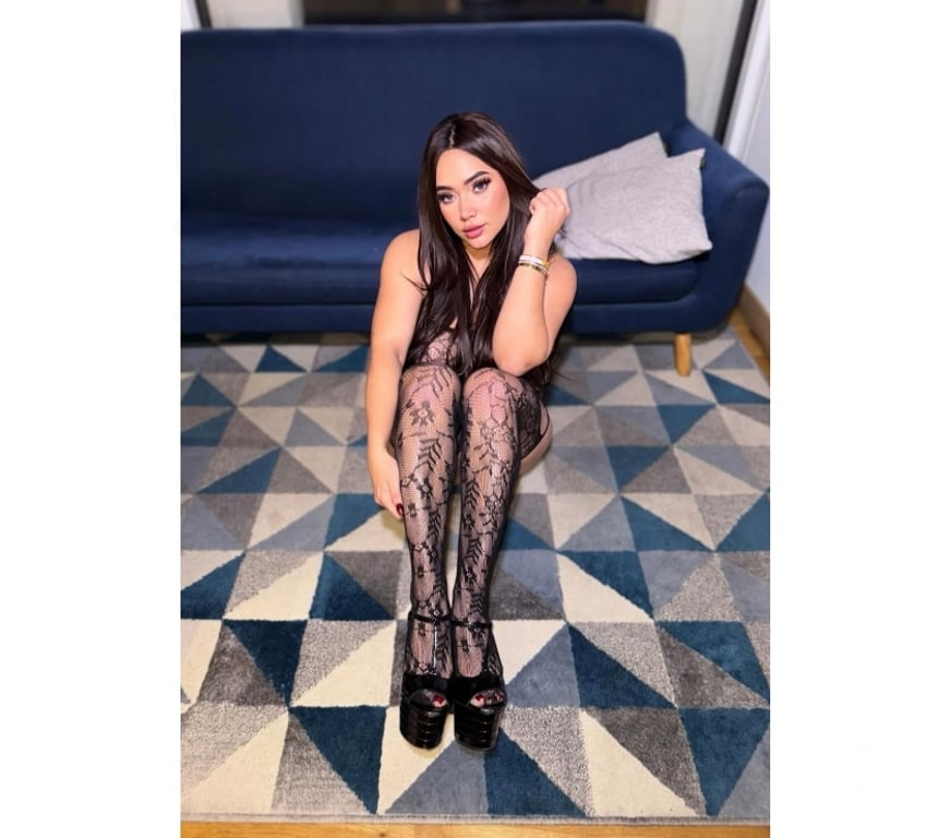 Escorts West London Hounslow - Photos for NEW PARTY GIRL FROM BRAZIL