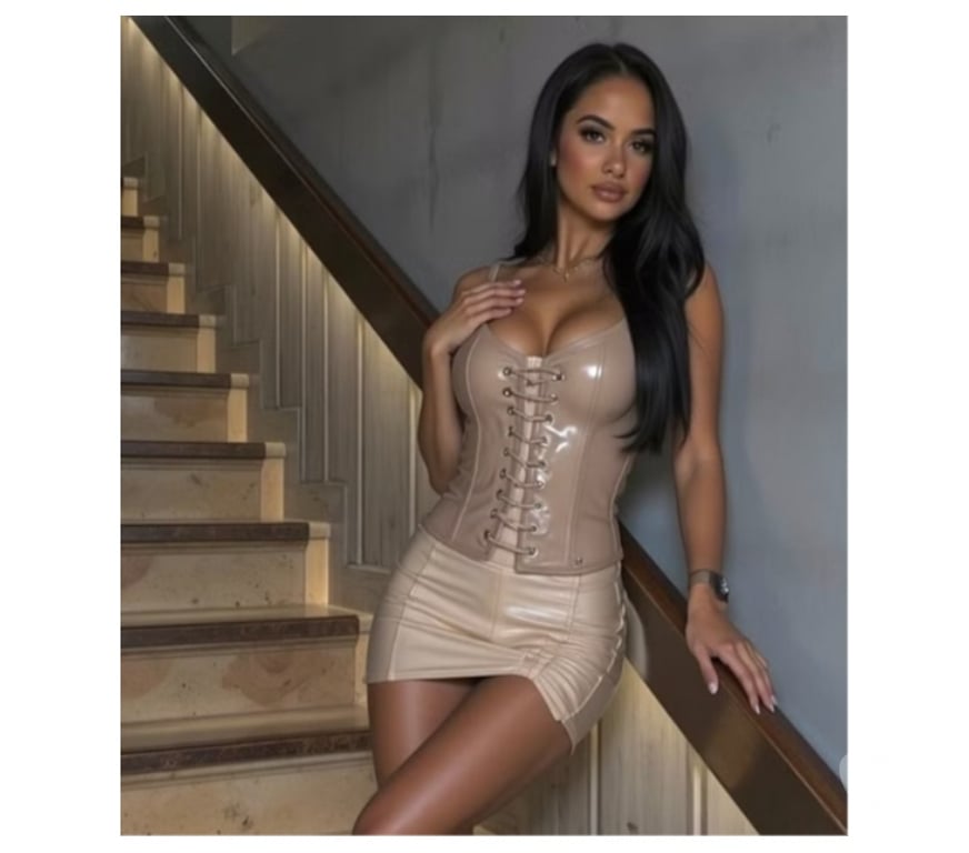 Escorts Staffordshire Tamworth - Photos for Hi darling, I'm Victoria