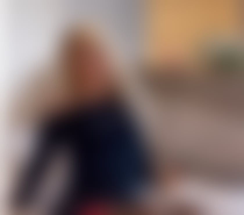 Adult Entertainment Mayfair Central London - Photos for HOLLIE DOLL - VID CALLS