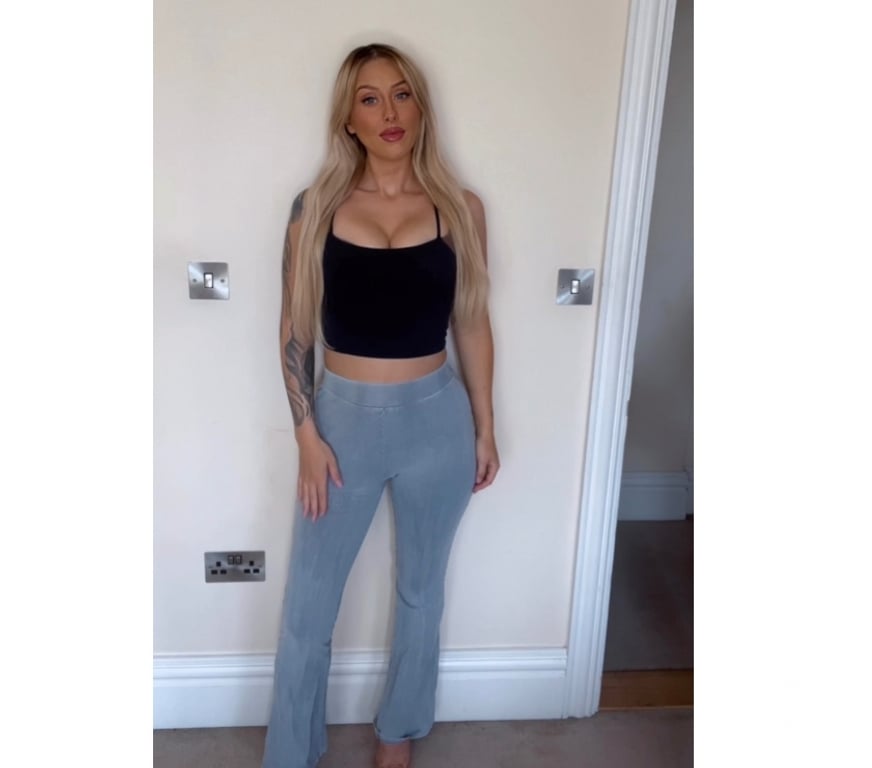 Adult Entertainment Central London Mayfair - Central London - Photos for HOLLIE ROSE - VID CALLS- LIVE VERIFY