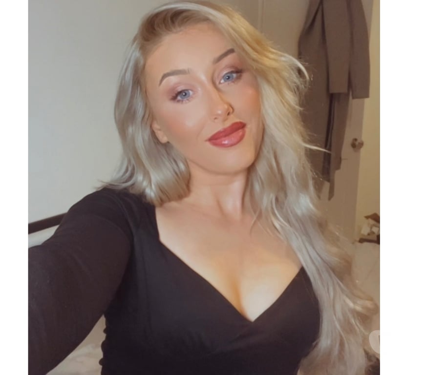 Adult Entertainment Central London Mayfair - Central London - Photos for HOLLIE DOLL - VID CALLS