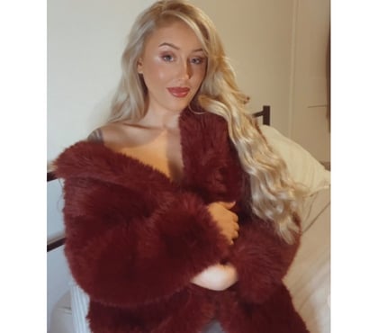 Photos for HOLLIE DOLL - VID CALLS