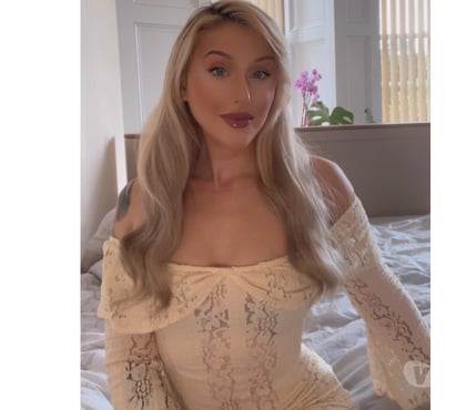 Adult Entertainment Mayfair Central London - Photos for HOLLIE DOLL - VID CALLS