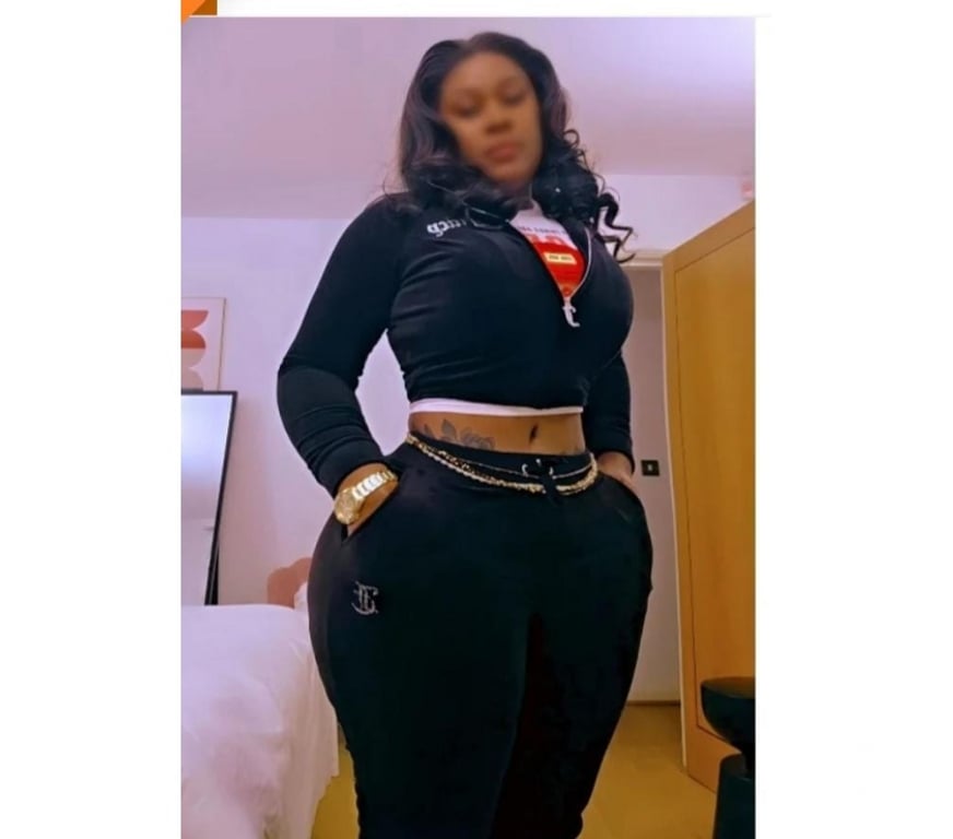 Escorts West Yorkshire Leeds - Photos for Gabi Latina party girl, big ass 🌻🇧🇷🥂🔥🌪️