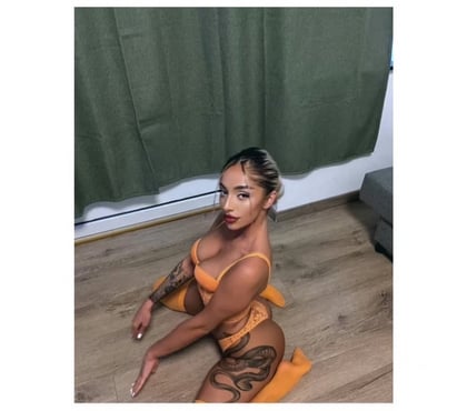 Escorts and Massages Newark Newark and Sherwood - Photos for Emma new in town just outcall c